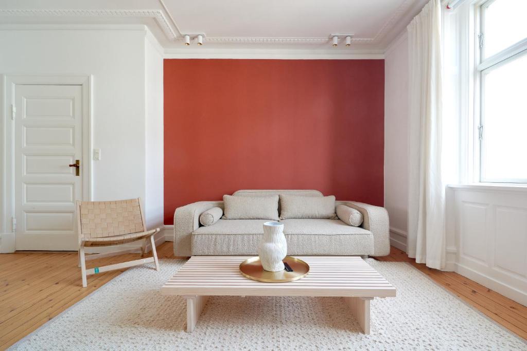 Osterbro Apartment | Famous Lakes Apt - City Central