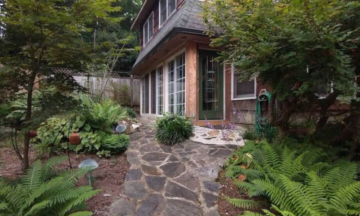 Five Points East House | Famous Raleigh Mill House | Whimsical & Walkable