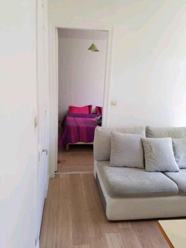 Graville Apartment | FamousHouse