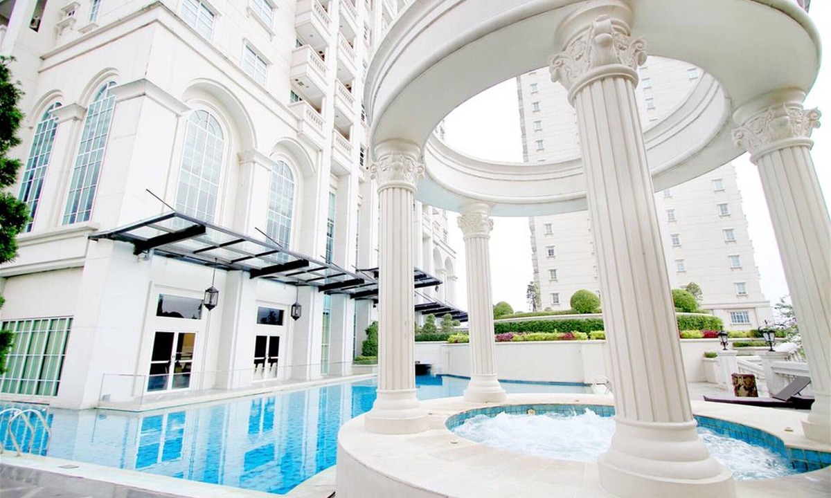 Permata Hijau Apartment | Fancy And Classic Studio Room At Bellezza Apartment