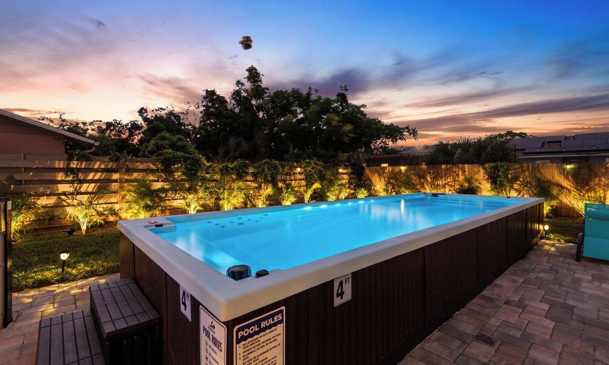 Bradenton House | FANCY RETREREAT
