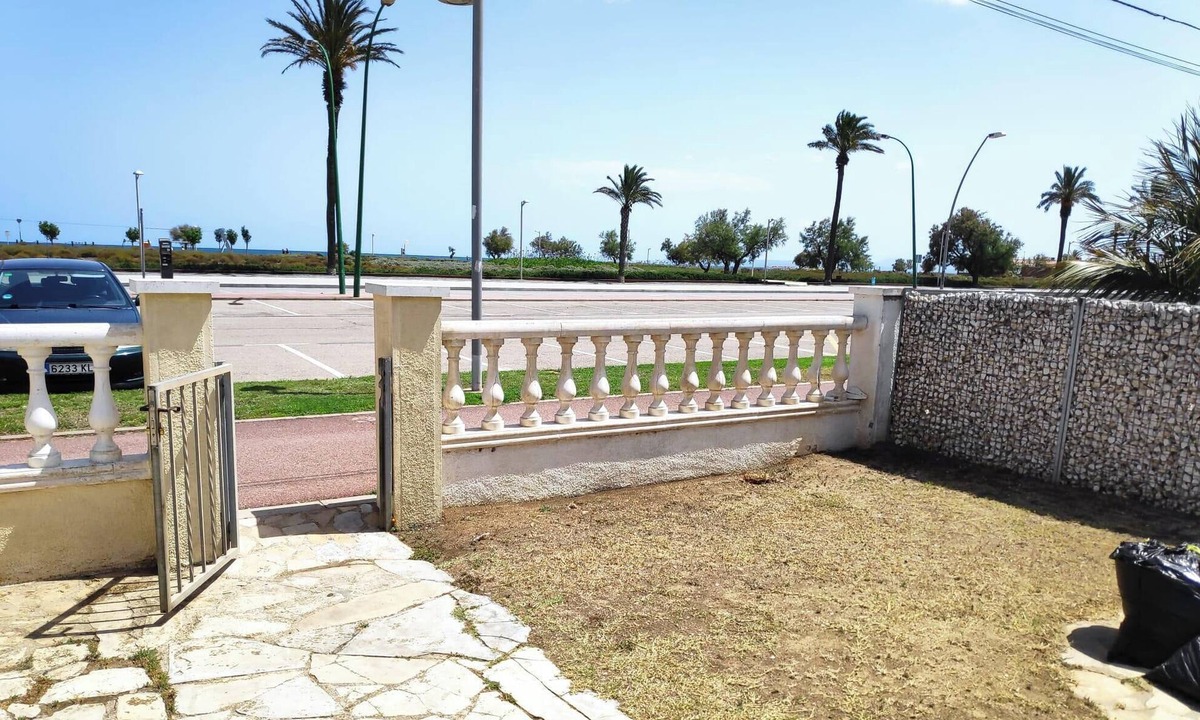 Empuriabrava Ski Chalet | Fantástica casa a primera linea del mar en empuriabrava