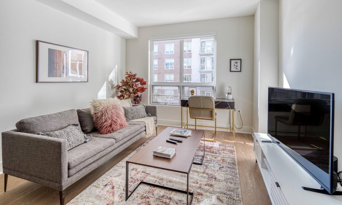 Pentagon City Apartment | Fantastic 1BR in Arlington, Pool + Pet-Friendly