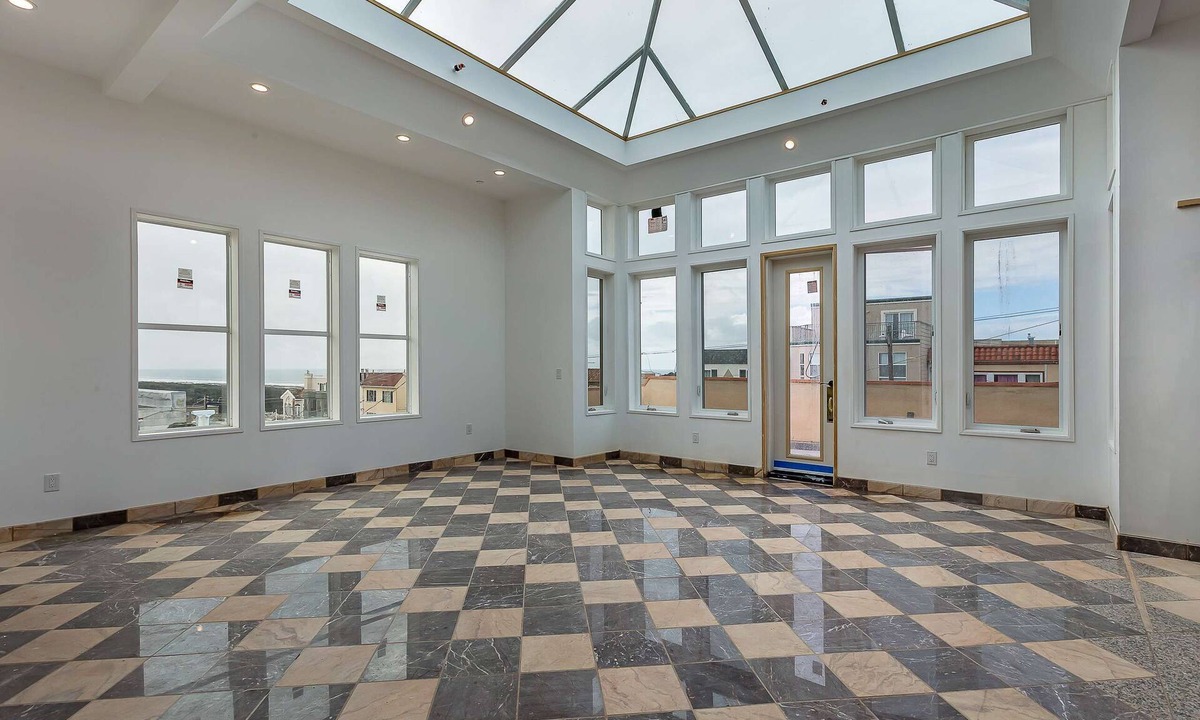 Outer Richmond House | Fantastic 2-bedroom/3bath house with skylight