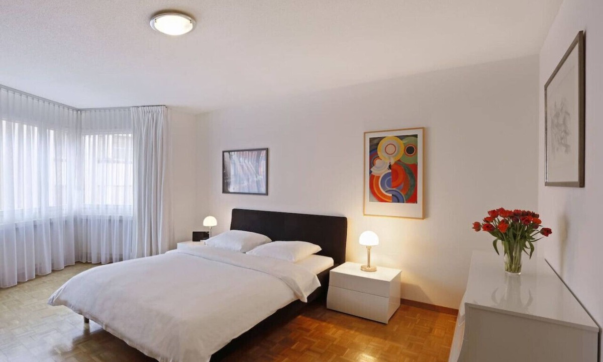 Muhlebach Apartment | Fantastic 2 BR flat close to the lake (Mainau 4)
