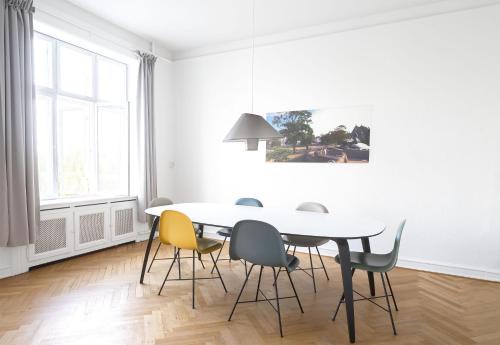København V Apartment | Fantastic and central 3-BR with lake-view - 75