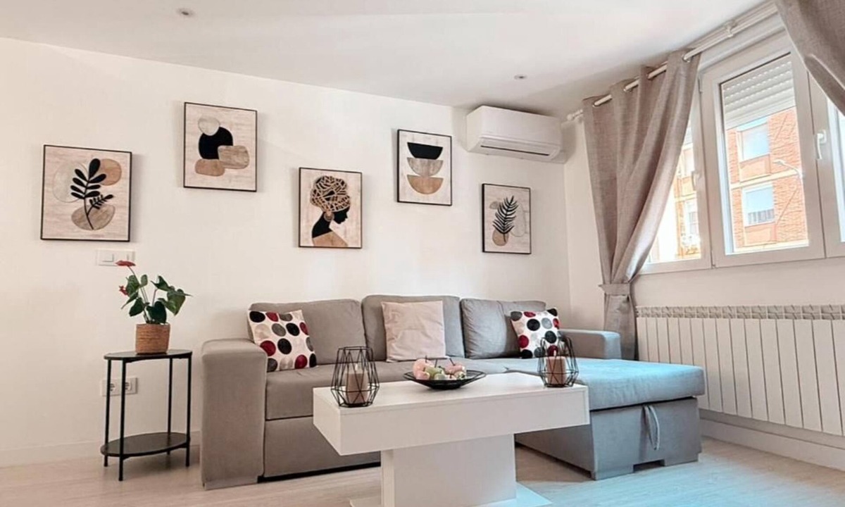 Ventas Apartment | FANTASTIC APARTMENT, NEWLY RENOVATED