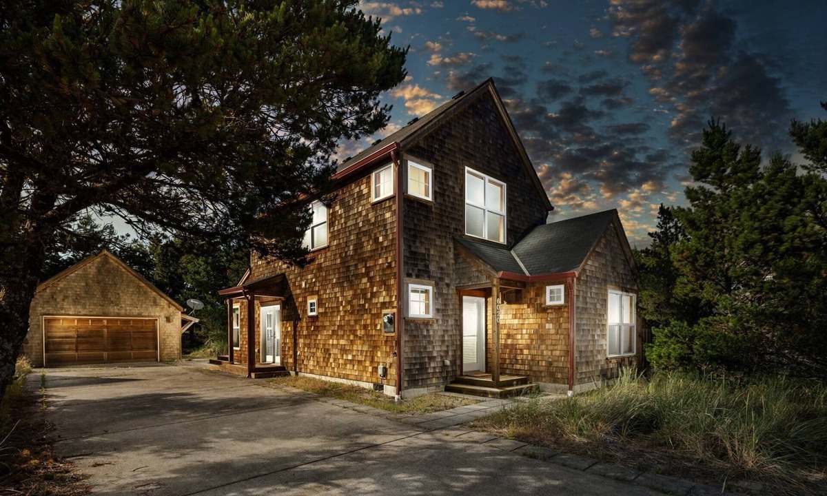 Shorepine Village House | Fantastic Coast Home, Pets, Walk to Beach & Pub