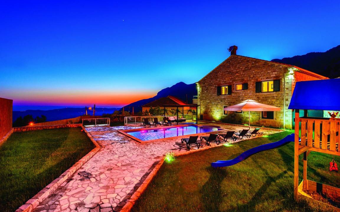 Dubravka Villa | Fantastic Dubravka Villa Villa Pave 6 Bedrooms Stunning Rural Views Pool Table