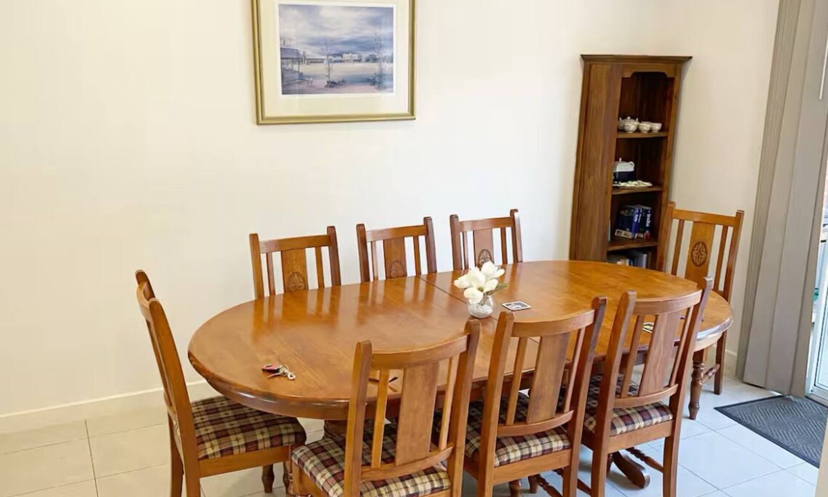 Stepney House | Fantastic location, so close to the CBD.