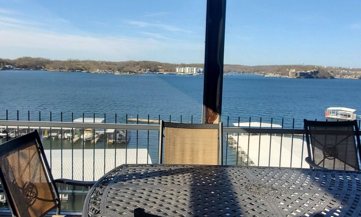 Lakeland Condo | FANTASTIC MAIN CHANNEL VIEW from Renovated Waterfront 3BR/2BA Top Floor Condo