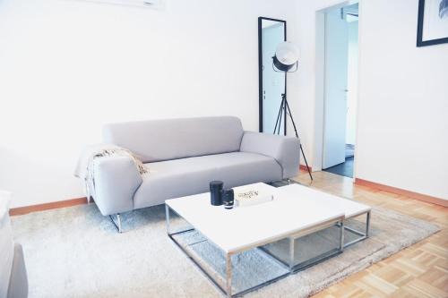 Hochschulen Apartment | Fantastic studio in the city centre - Art 8