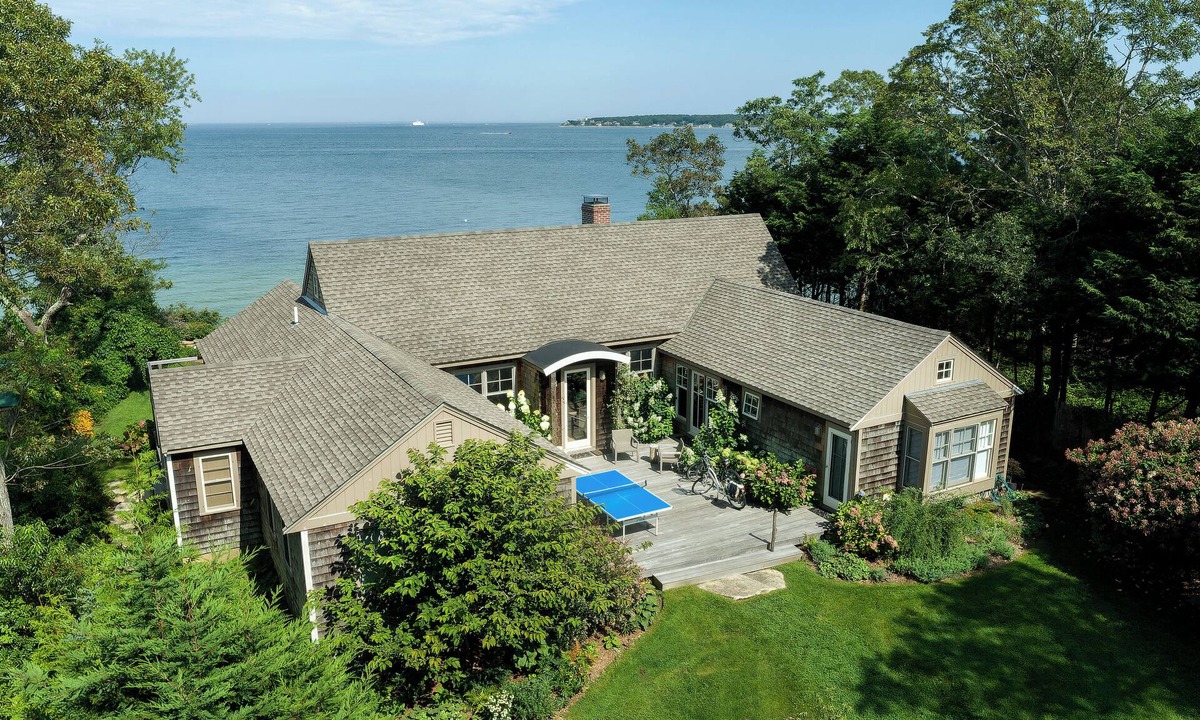 Tisbury House | Fantastic Waterfront Private Beach & Dock on West Chop