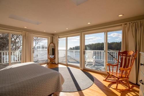 West Point House | Fantastic Waterfront Views