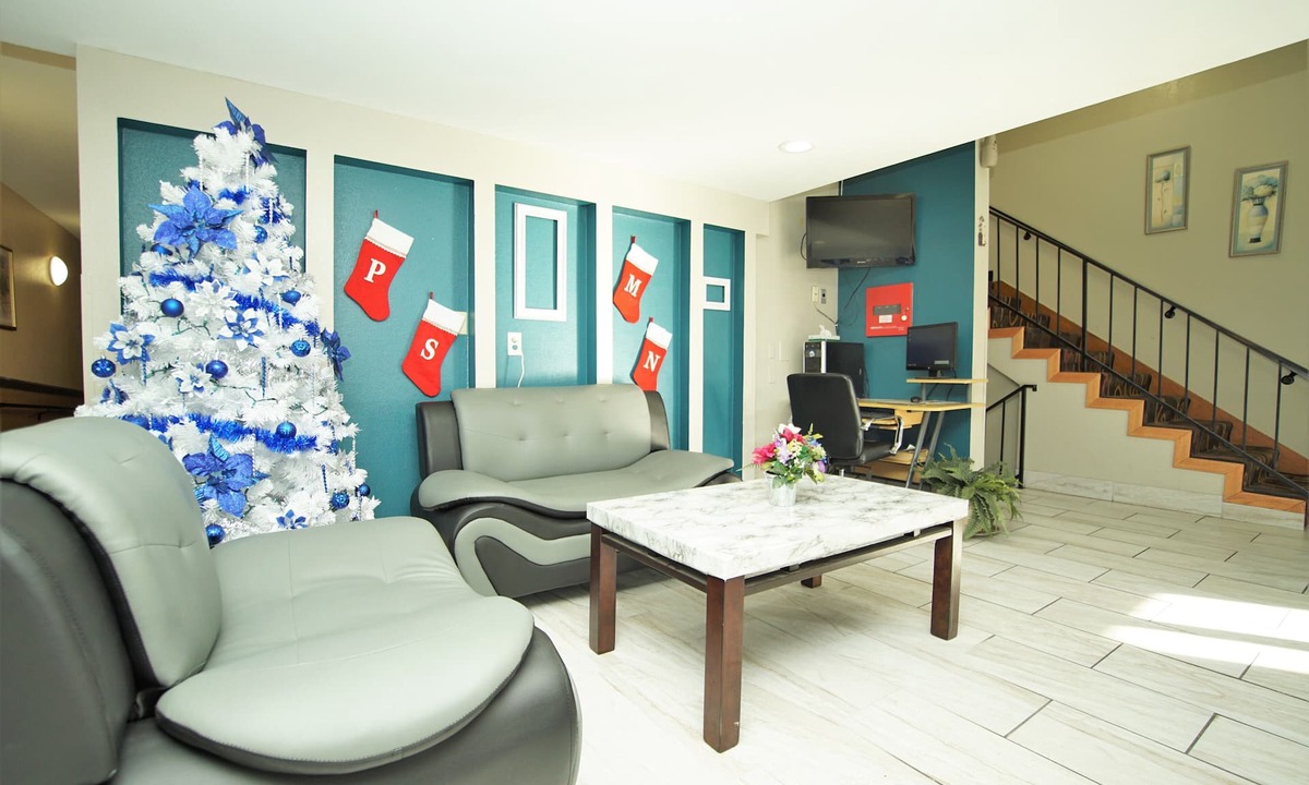 Faribault Hotel | Faribault Hometown Inn & Suites