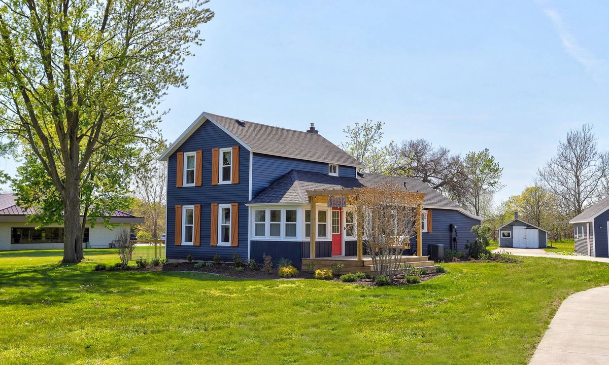 Hudsonville House | Farm House