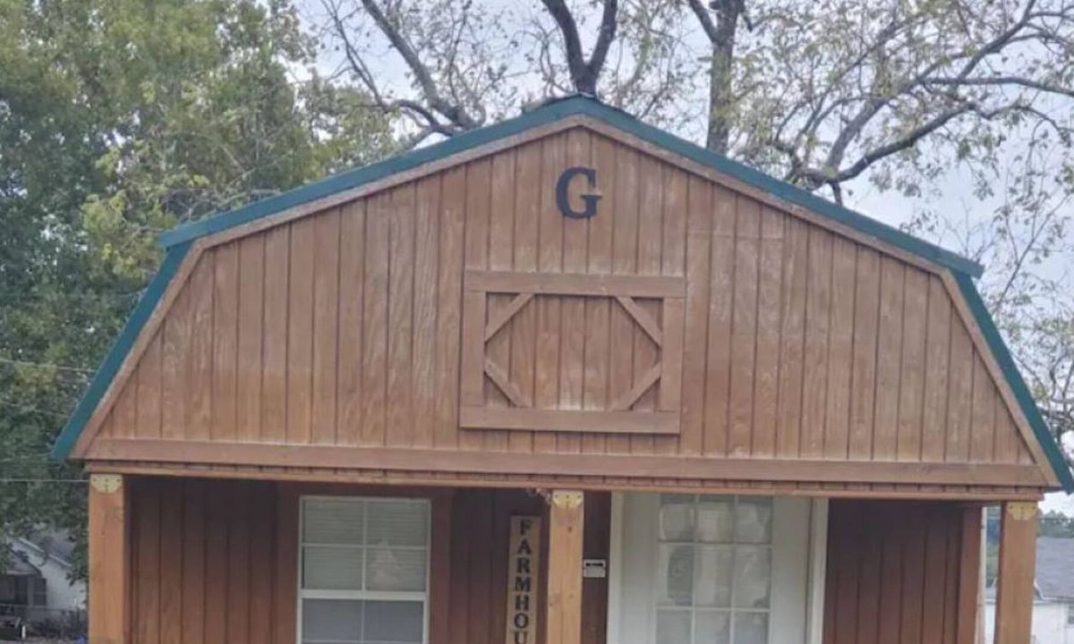 Myrtle Cabin | Farmhouse by the creek