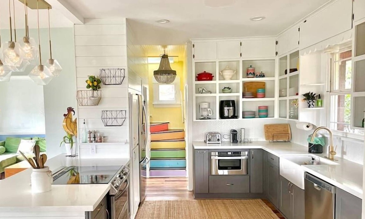 South Seattle Hostel | Farmhouse Chic Getaway ft. Goats