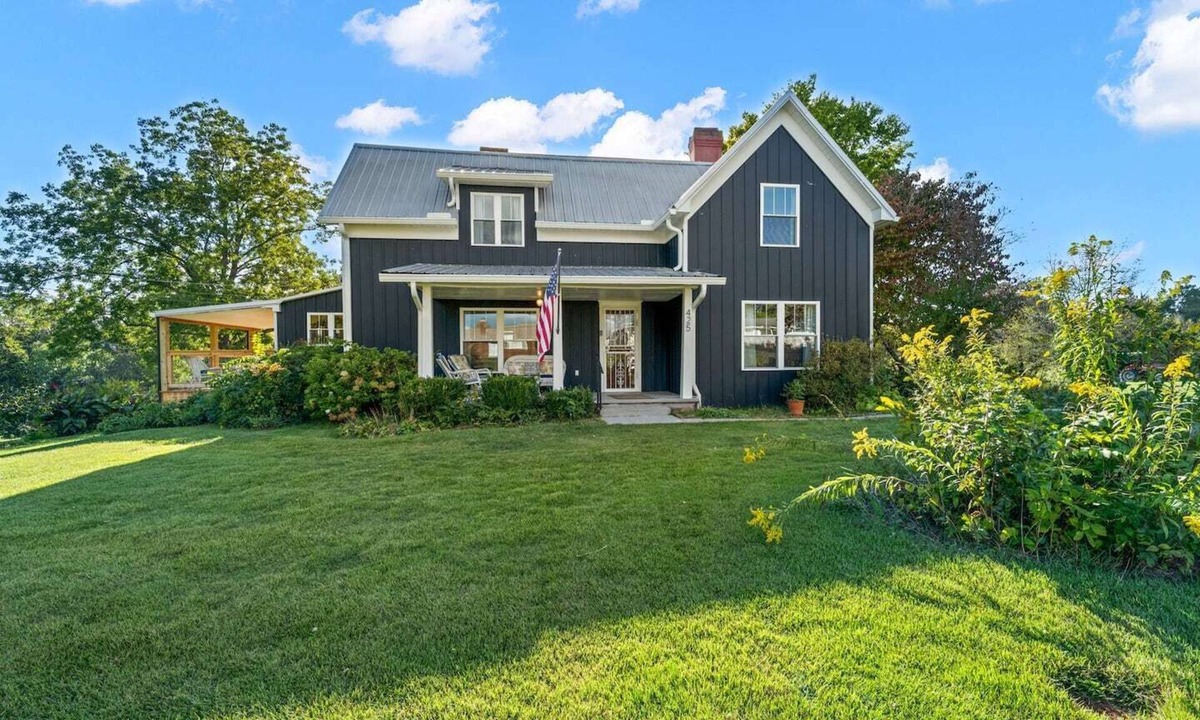 Seymour Other | Farmhouse Escape on 13 acres Near Smokies, Pigeon Forge, Gatlinburg.