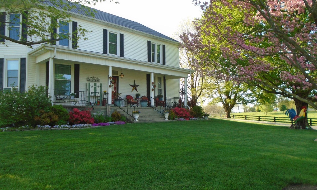 Lebanon Other | Farmhouse in the Country-Perfect Place to Relax and Enjoy Family and Friends!