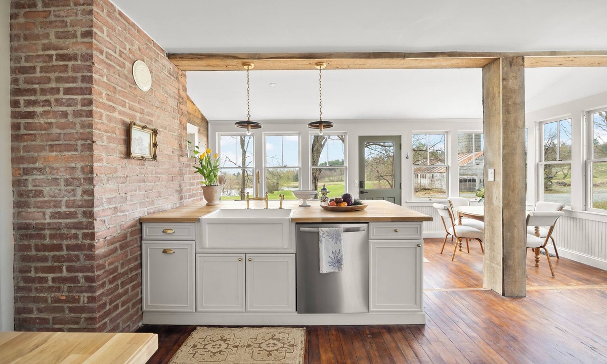 Valatie Other | Farmhouse Retreat, Infrared Sauna, Fire-Pit, Fast Wifi, Golf & 3-Acre Privacy