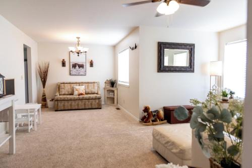 Tri-Cities House | Farmhouse