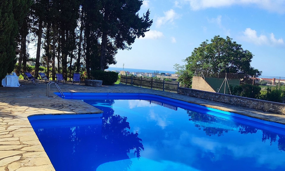 Alcanar Other | Farmhouse with big swimming pool and tennis.