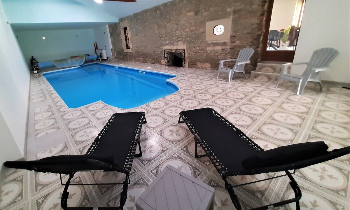Ecordal House | Farmhouse with heated indoor pool