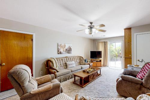 Farmington House | Farmington Family Home w/Private Patio