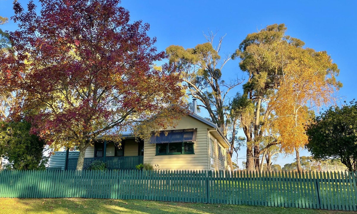 Boho South Other | Farmstay Cottage on the Strathbogie Tablelands.