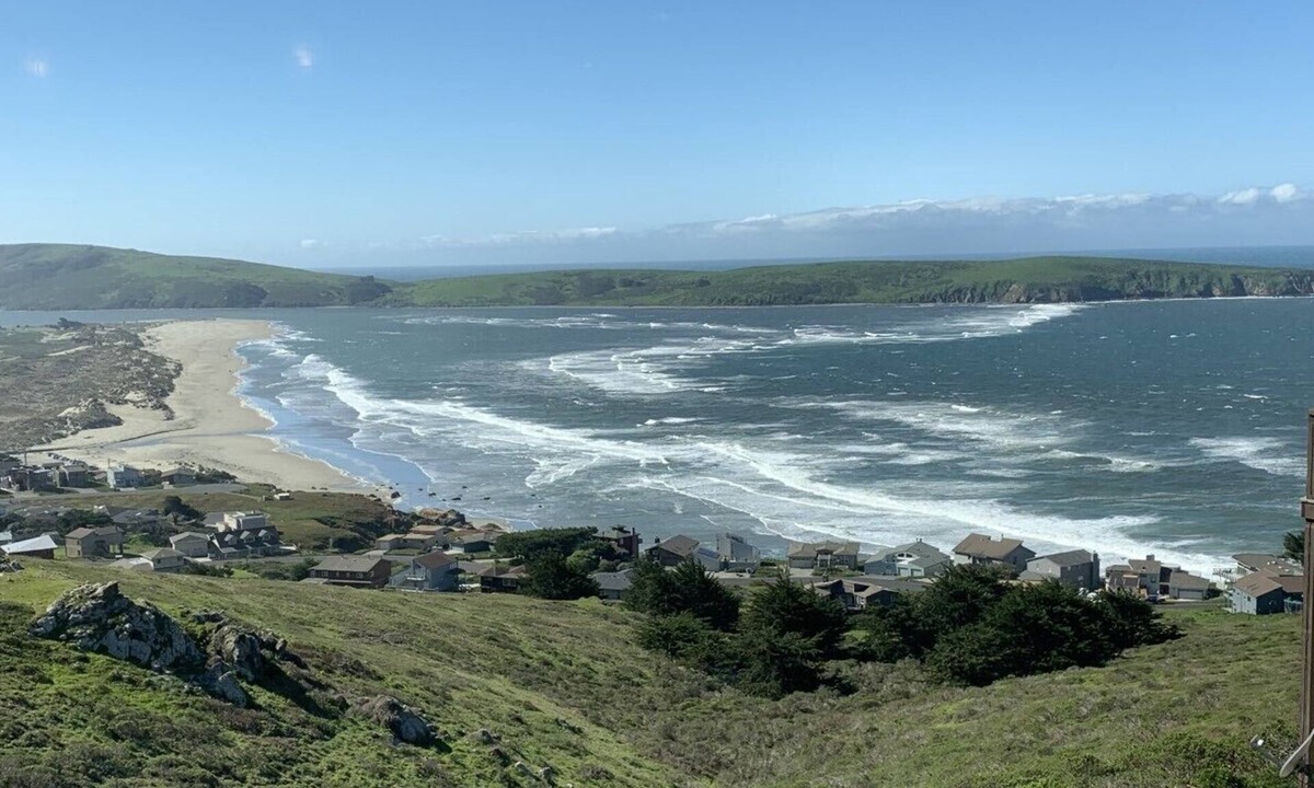 Dillon Beach House | Farol, by Vinifera Homes