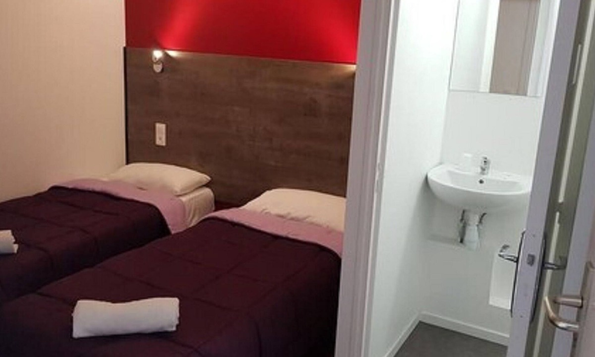 Brie-Comte-Robert Hotel | Fast Hotel Brie- Comte-Robert