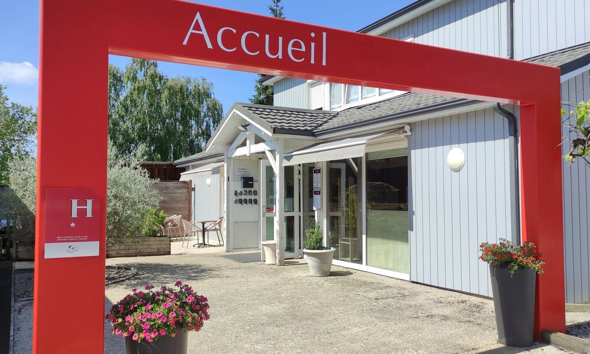 Laval Hotel | Fasthotel Laval