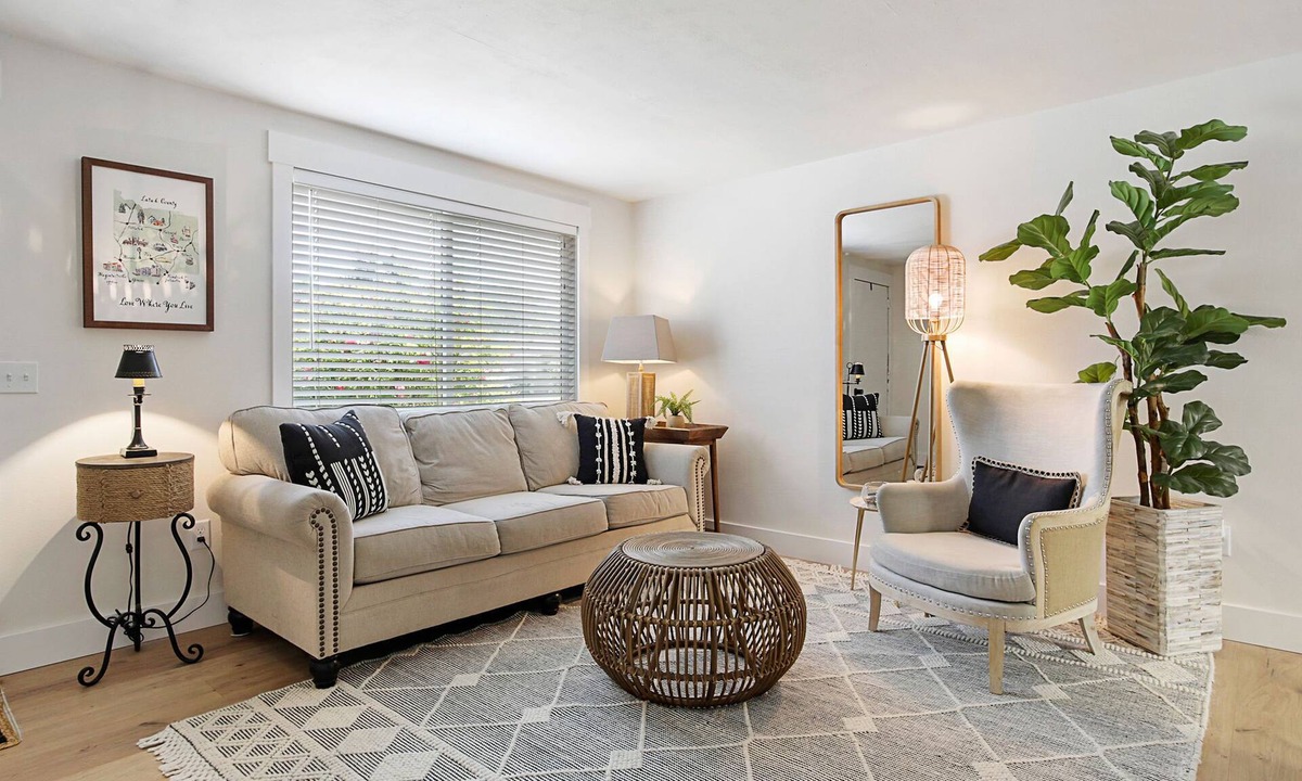 Moscow Condo | Fat Bagel Flat