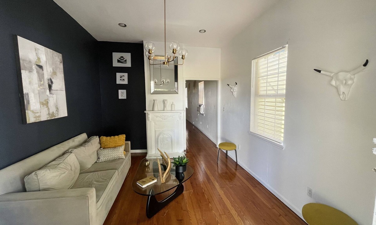 Faubourg Delassize House | Faubourg Delassize 1400sf