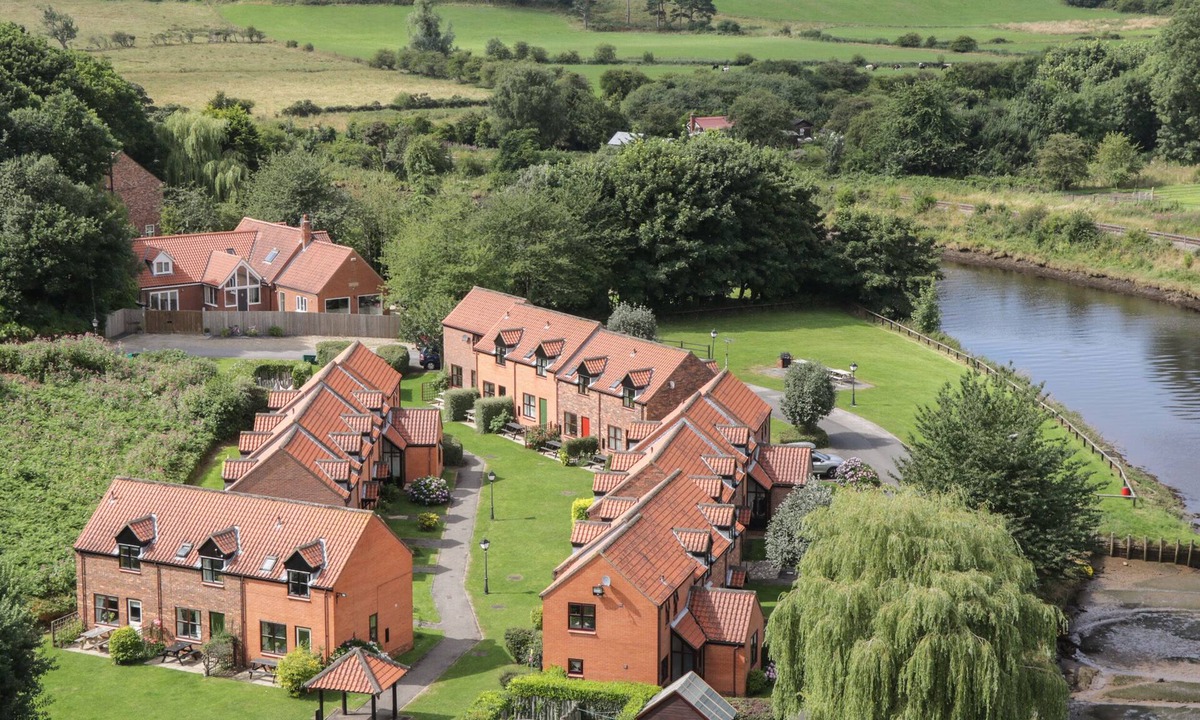 Ruswarp House | Fauna's Corner