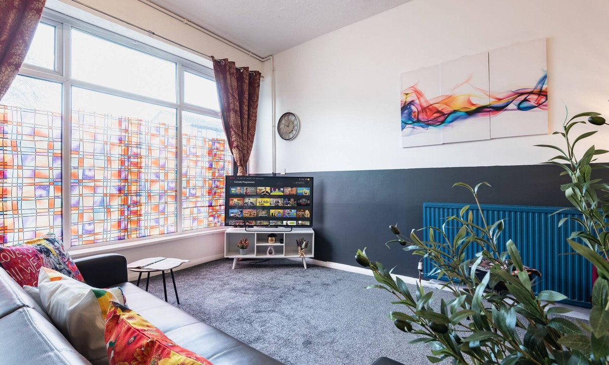 Hull House | Favour Spacious Inn By Jesouth