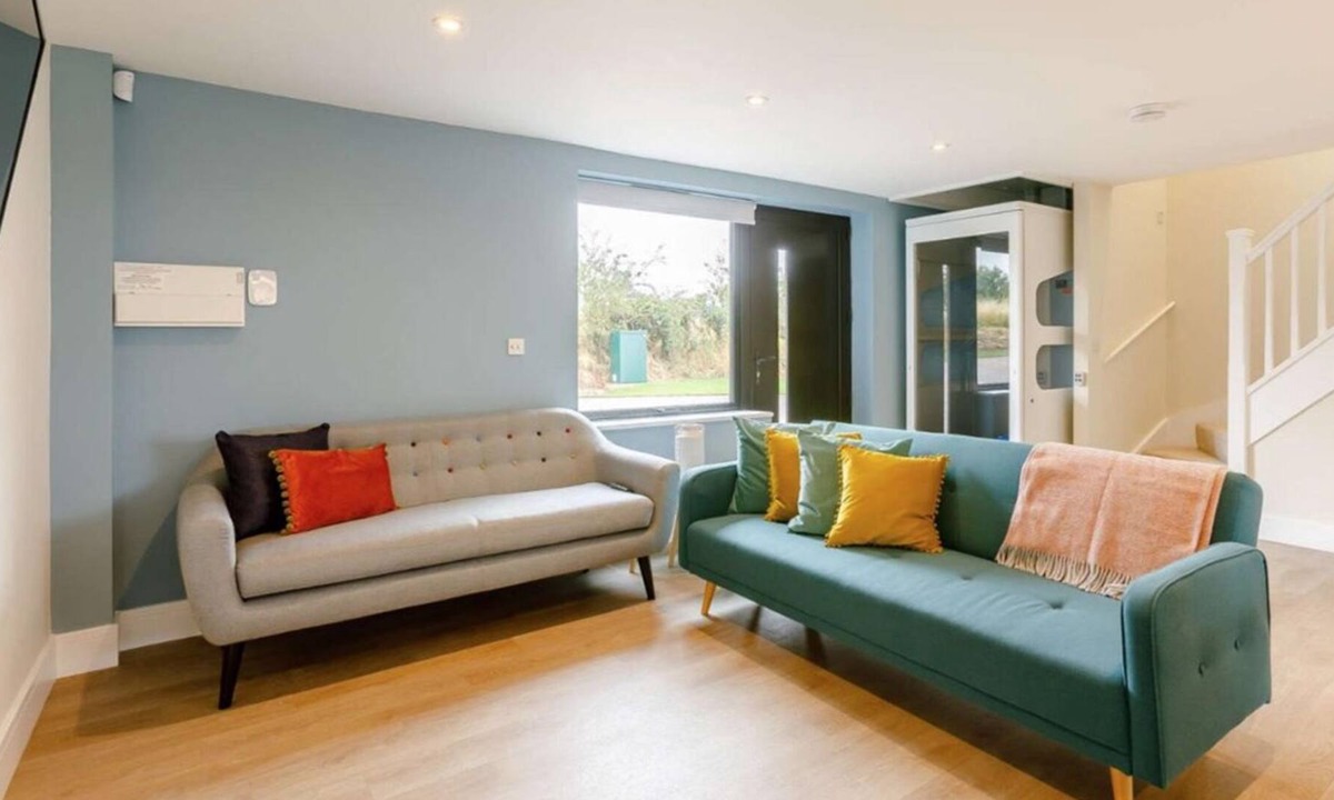 Moreton Valence Cottage | Fawn Cottage