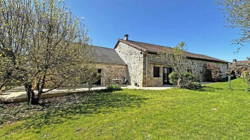 Bussiere-Galant House | Fayollas