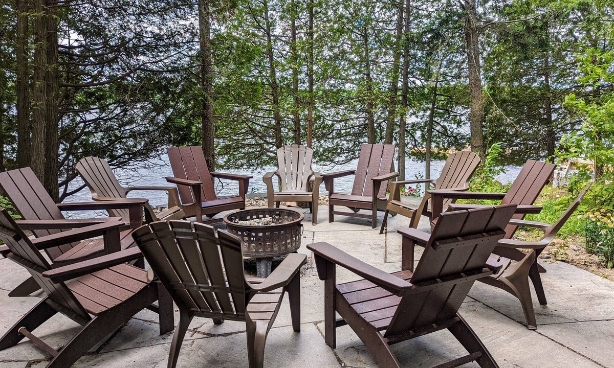 Broadbent Cottage | Feathery Pines Cottage