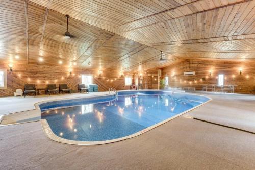Bridgman House | Featured on TV! Epic Indoor Pool/Slide Sleeps 24