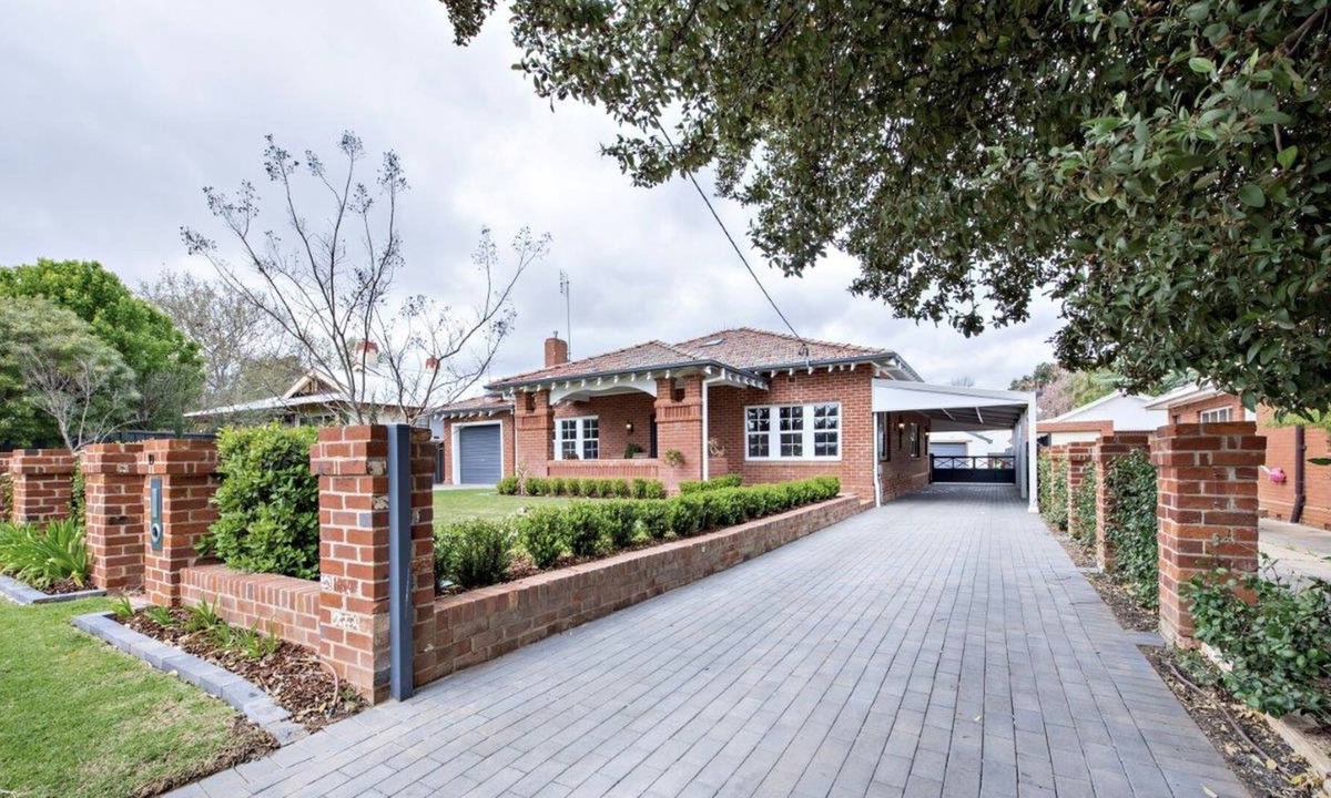 Dubbo House | Federation Cottage South Dubbo - close to everything, fully equiped
