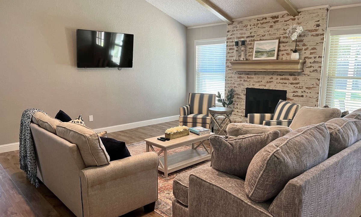 Lubbock House | Feel at home and just minutes from TTU, LCU, medical district, & golf