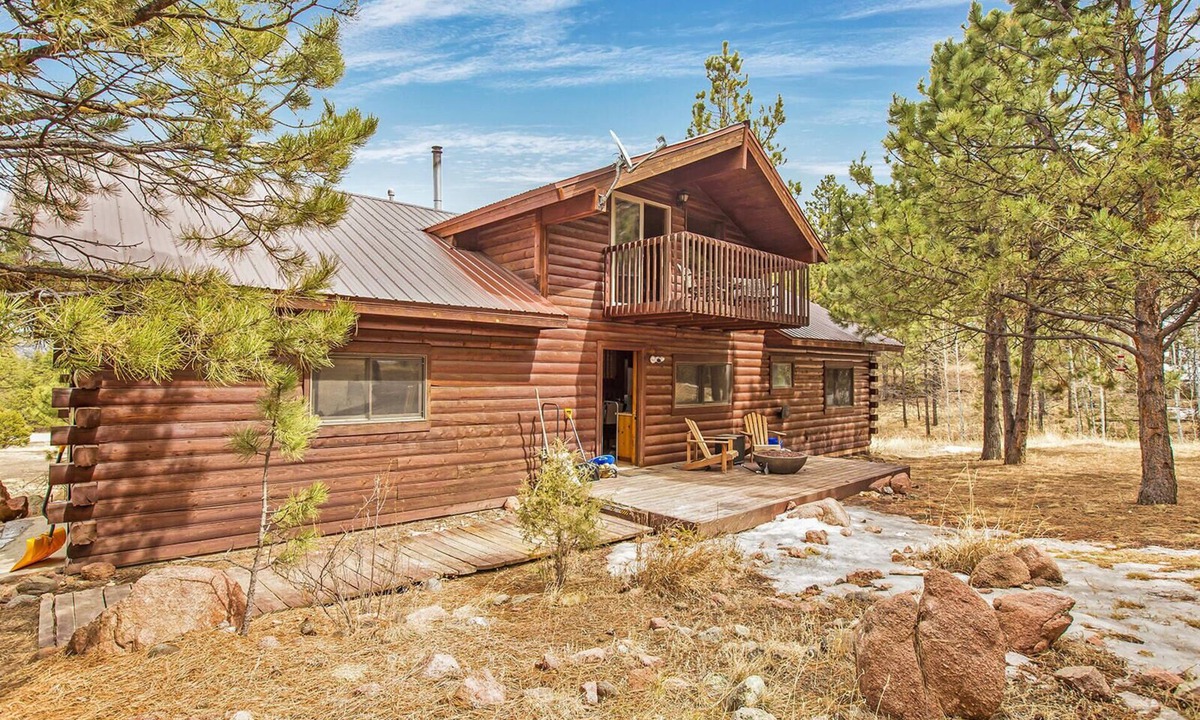 Florissant Cabin | Feels Like Home Cozy Cabin