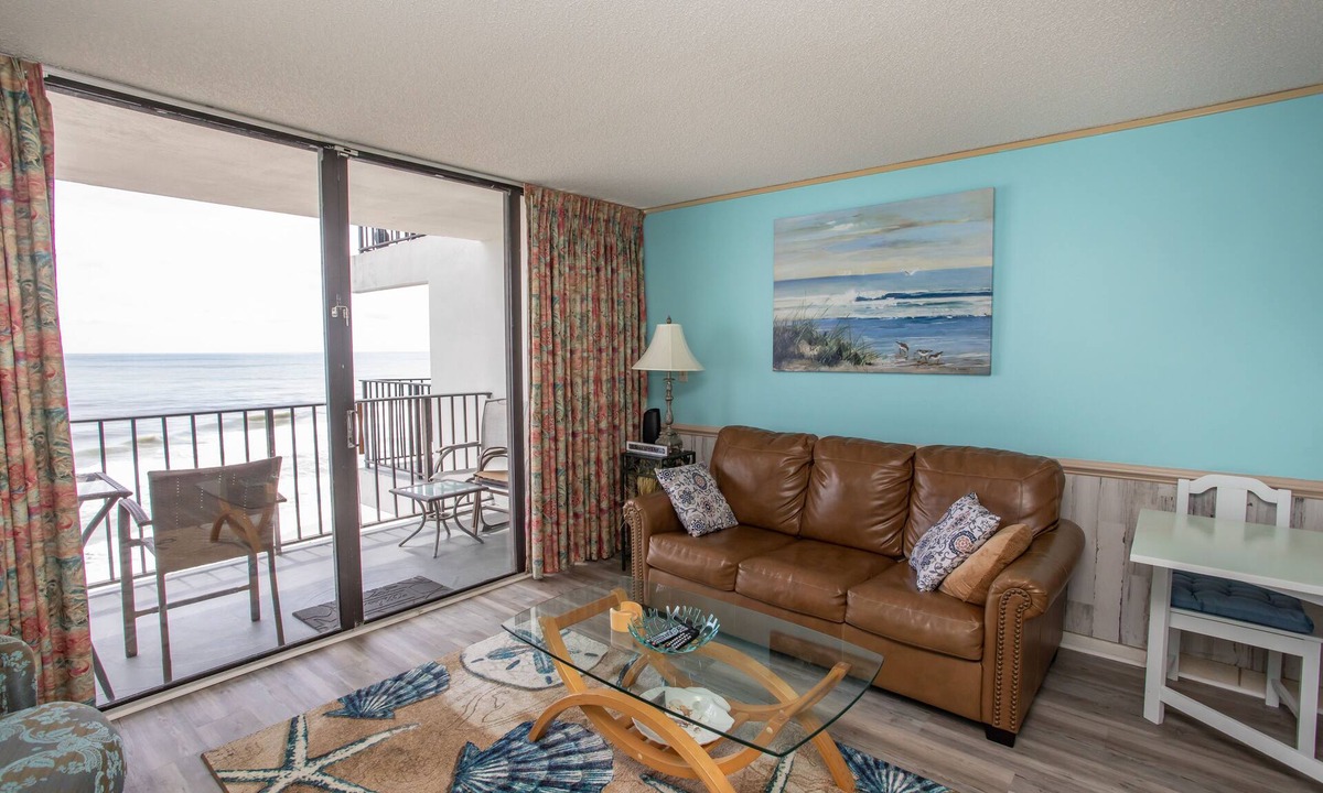 Garden City Condo | FEELS LIKE HOME IN THIS GORGEOUS 2 BEDROOM OCEANFRONT CONDO