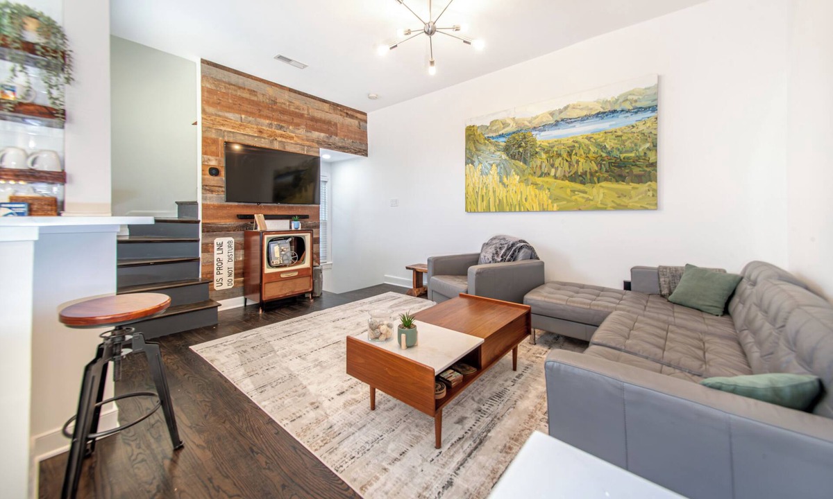 Fells Point Condo | Fells Point Charm with a View