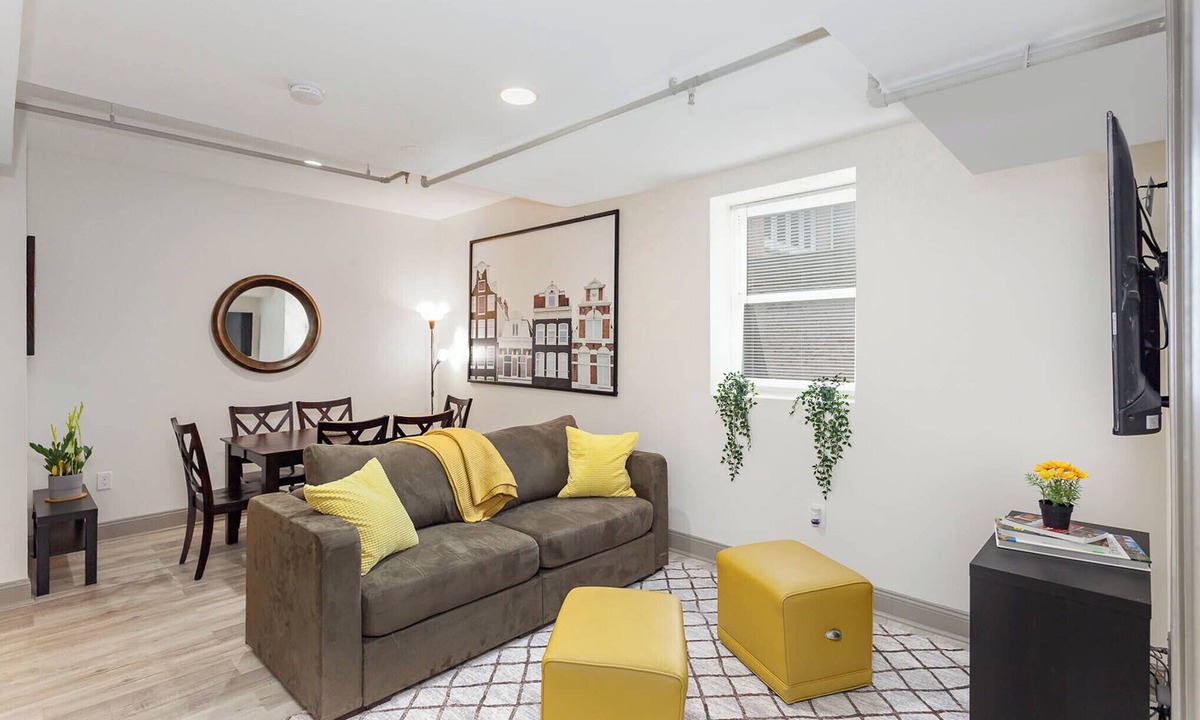 Fells Point Condo | Fells Point Hideaway - 2BR w/Free Street Parking!