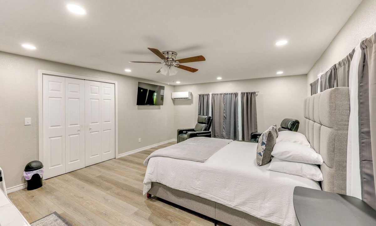 New Boston Apartment | Fenced Yard: Pet-friendly Studio in New Boston!