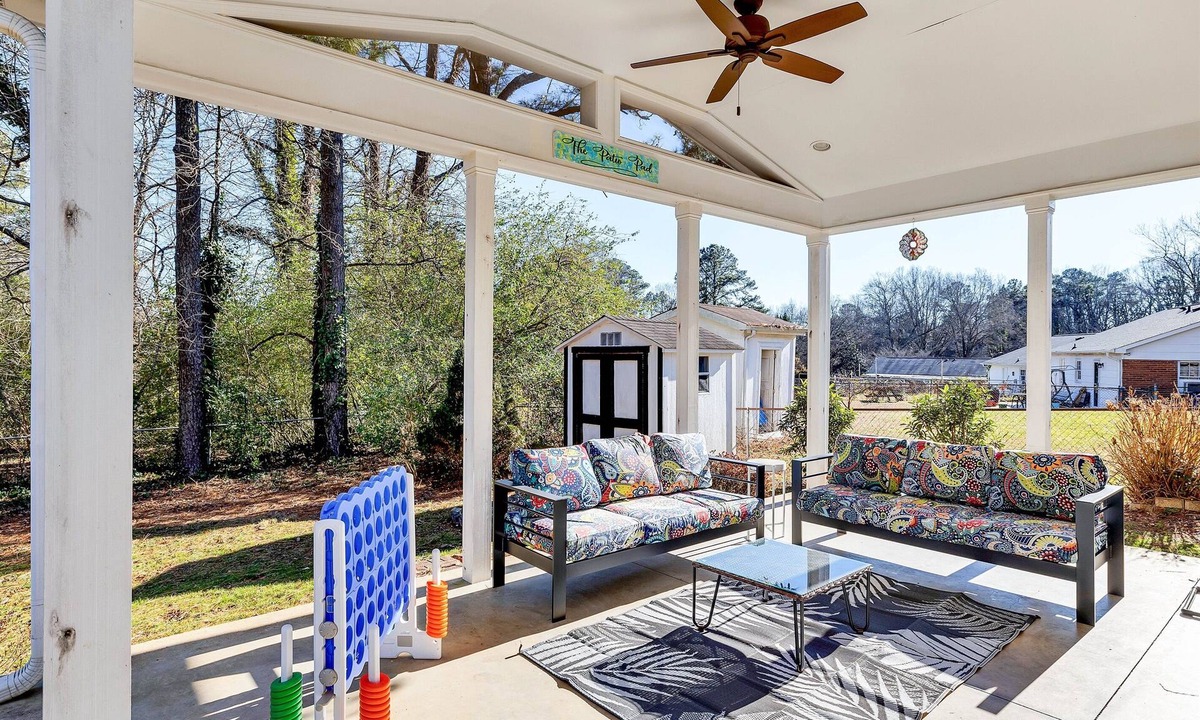 North Raleigh House | Fenced Yard * Walk to Greenway Trails * Covered Patio