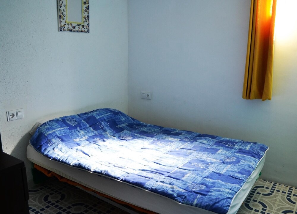 Llanca Apartment | FENER DE DALT 5 Magnificent apartment with community pool and sea views